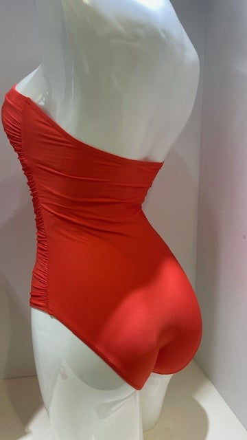 //www.esterella.nl/cdn/shop/files/33_600x600.jpg?v=1709554177