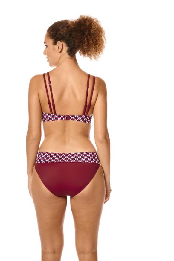 //www.esterella.nl/cdn/shop/files/71691_Apulia_SBP_Top_71692_Apulia_HWPTY_burgundy_multi_SS24_0323_V1_back_600x600.jpg?v=1708092876