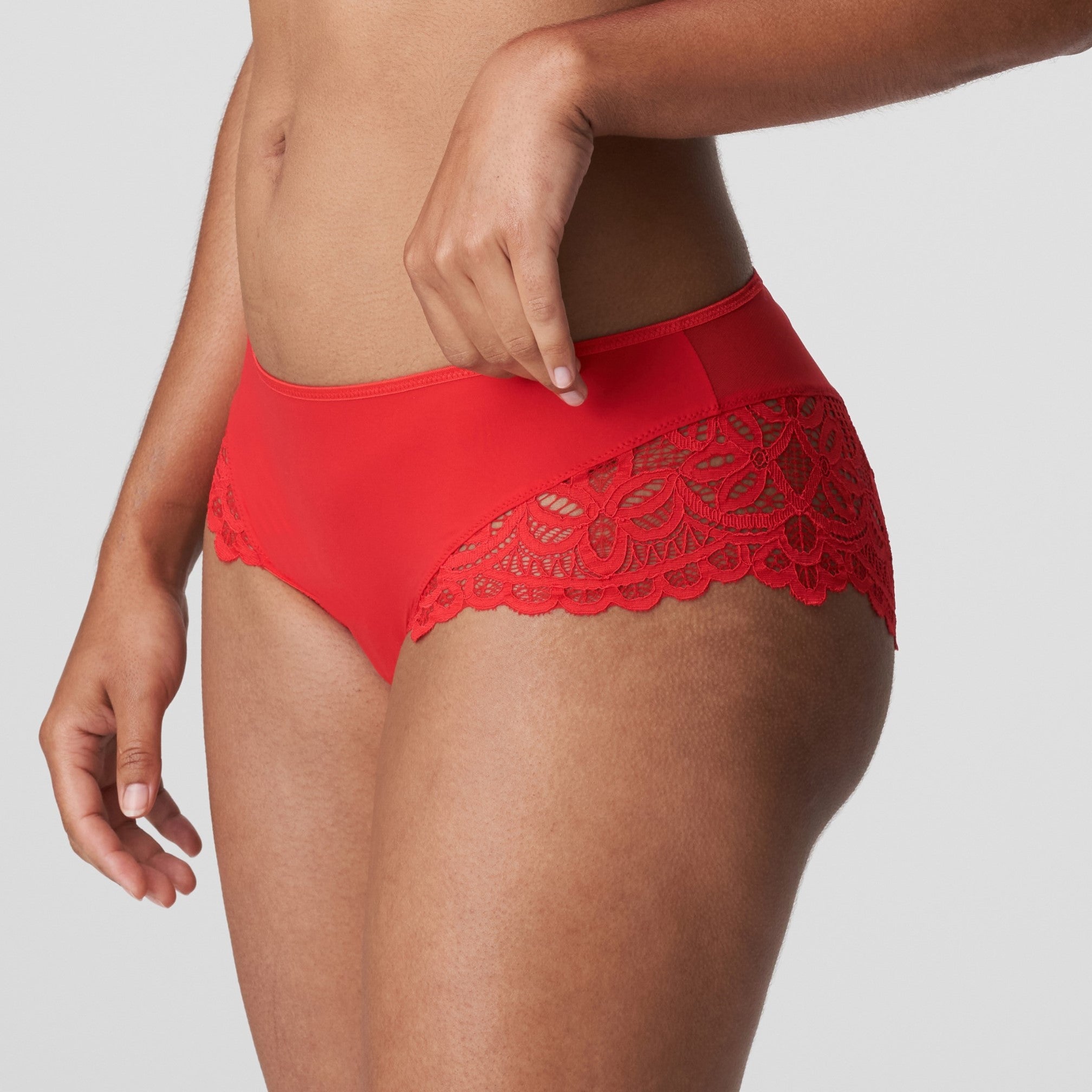 //www.esterella.nl/cdn/shop/files/FirstNightHipster0541882PommeDAmour__1_600x600.jpeg?v=1700039440