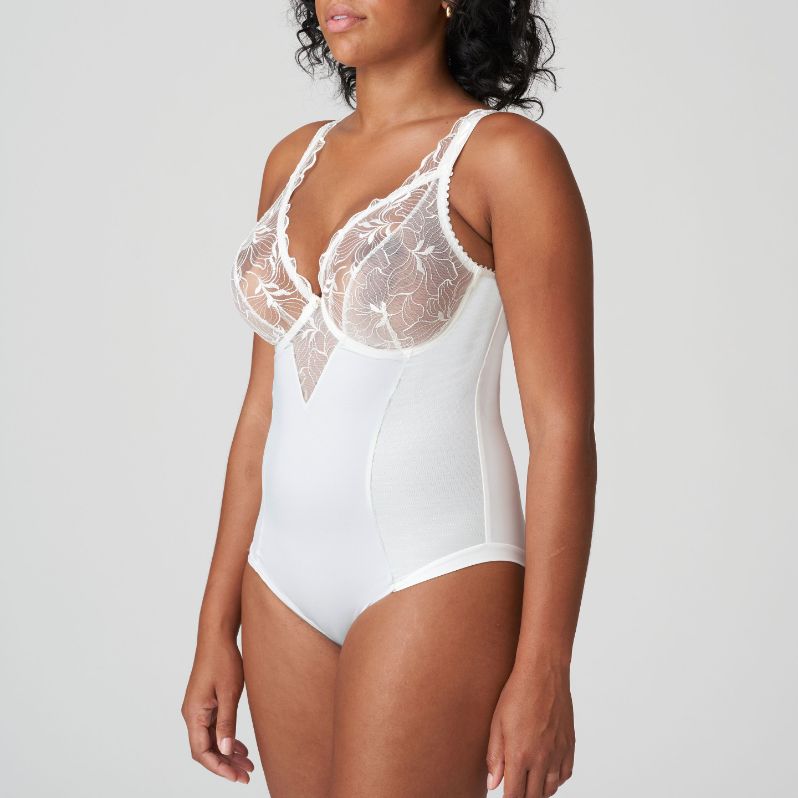 //www.esterella.nl/cdn/shop/files/Low-ps_0463474_NAT_2_600x600.jpg?v=1701846468