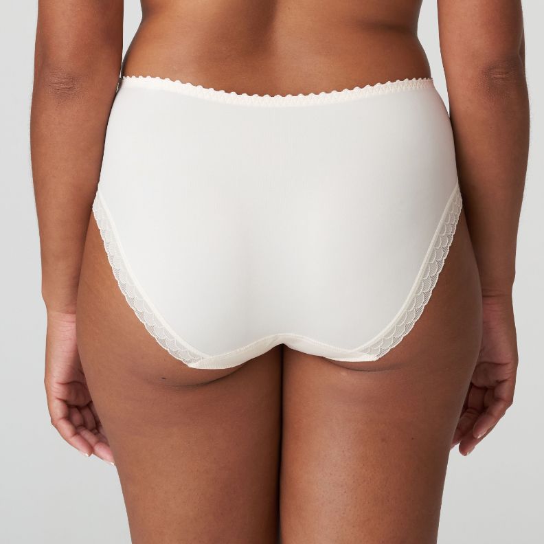 //www.esterella.nl/cdn/shop/files/Low-ps_0563521_VBM_3_600x600.jpg?v=1705327867