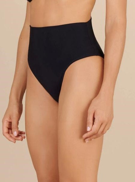 //www.esterella.nl/cdn/shop/files/PDS_E21_TOBAGO_61_NOIR_6_2000x_487f64ff-814c-4a19-bebf-c283828e4917_600x600.jpg?v=1709727667