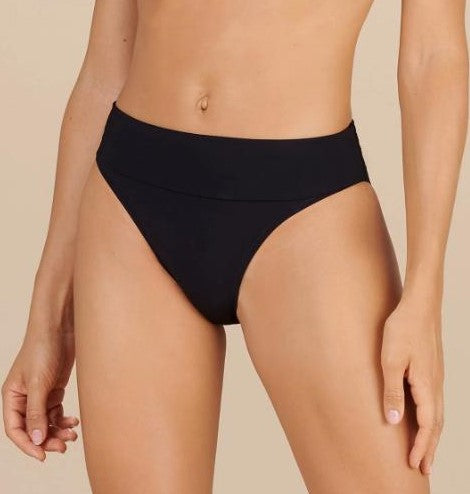 //www.esterella.nl/cdn/shop/files/PDS_E21_TOBAGO_61_NOIR_7_2000x_e2abc022-7bfd-4215-8607-281ace6d9e18_600x600.jpg?v=1709727667