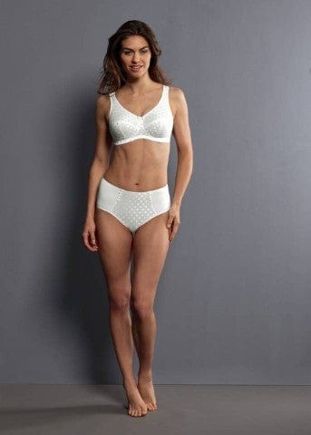 //www.esterella.nl/cdn/shop/products/5851_1350_006_03_rgb_960_600x600.jpg?v=1642268538