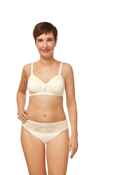 //www.esterella.nl/cdn/shop/products/AmoenaProtheseVoorgevormdeBhCarrieSBPivoor__1_600x600.jpeg?v=1642264094