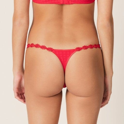//www.esterella.nl/cdn/shop/products/AveroString0600413Scarlet__3_600x600.jpeg?v=1642236493