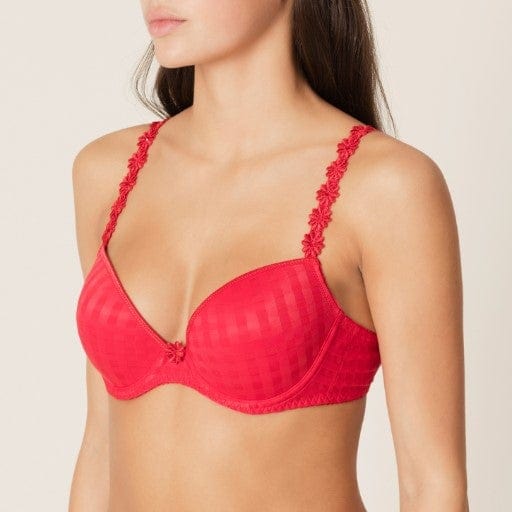 //www.esterella.nl/cdn/shop/products/AveroVoorgevormdeBeugelBh0100418Scarlet__2_600x600.jpeg?v=1642241387