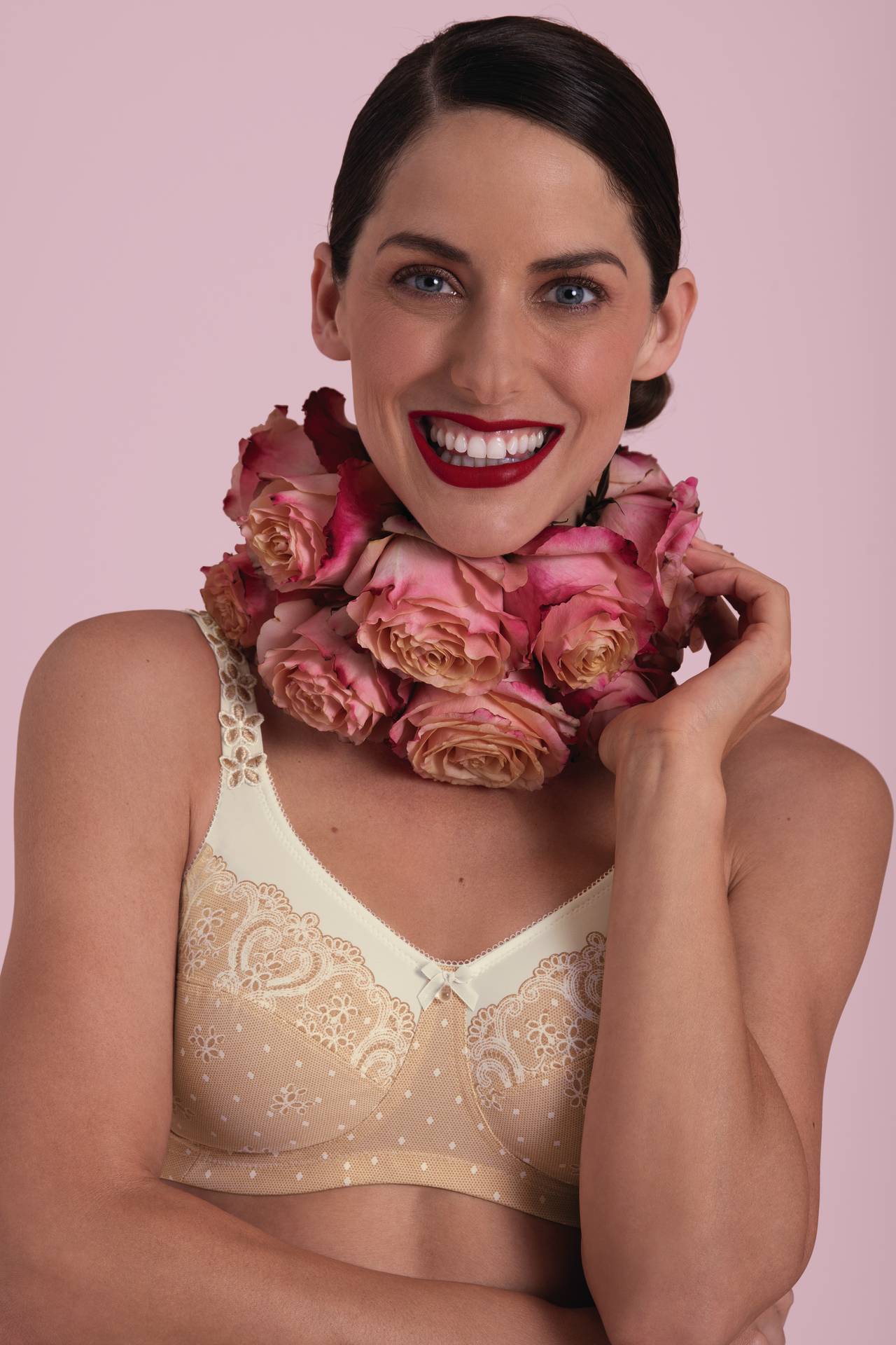 //www.esterella.nl/cdn/shop/products/BelvedereProtheseBh4787X775PowderPeach__1_600x600.jpeg?v=1645458625