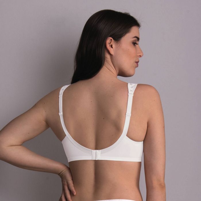 //www.esterella.nl/cdn/shop/products/ClaraArtComfortBh5854612crystal__2_600x600.jpeg?v=1659976820