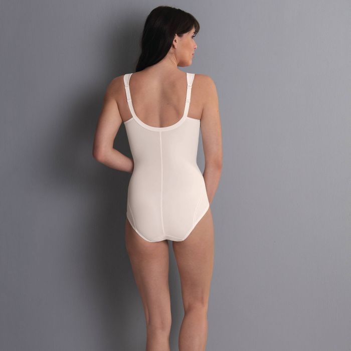 //www.esterella.nl/cdn/shop/products/ClaraBodyzonderBeugel3459612crystal__2_600x600.jpeg?v=1660047973