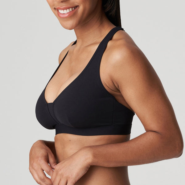 //www.esterella.nl/cdn/shop/products/HolidayBikiniTop4007121Zwart__1_600x600.jpeg?v=1642122830