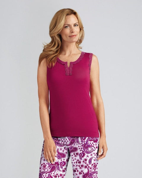 //www.esterella.nl/cdn/shop/products/LaceTop_43964_43952_Raspberry_jpg_Prev_150_600x600.jpg?v=1642230236