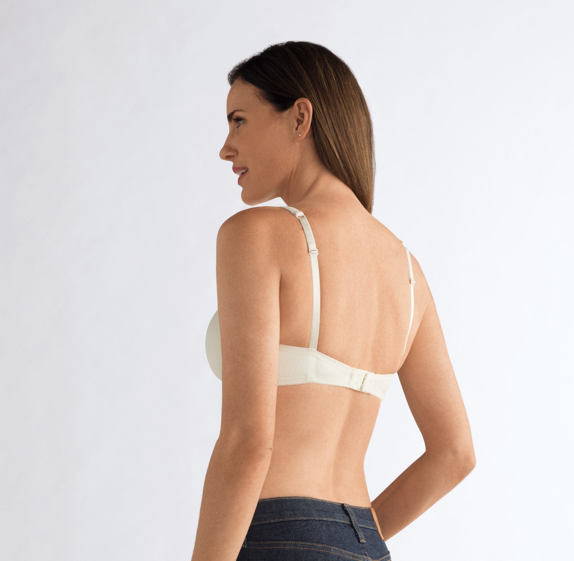 //www.esterella.nl/cdn/shop/products/ProtheseBhVoorgevormdZonderBeugelLaraSBOffwhite__2_600x600.jpeg?v=1642020006