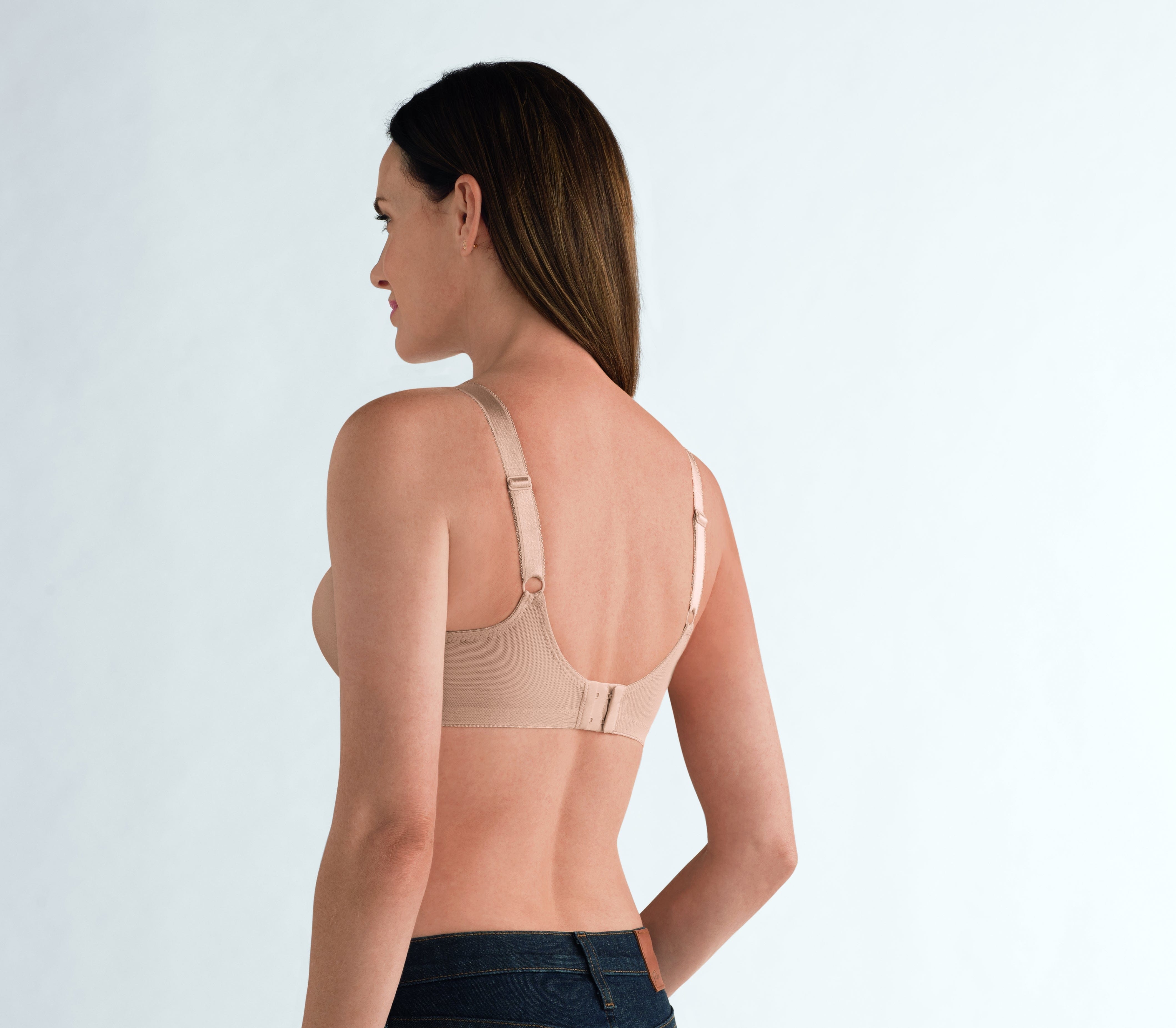 //www.esterella.nl/cdn/shop/products/RitaSBProtheseBhRitaSBHuid__2_600x600.jpeg?v=1642016548