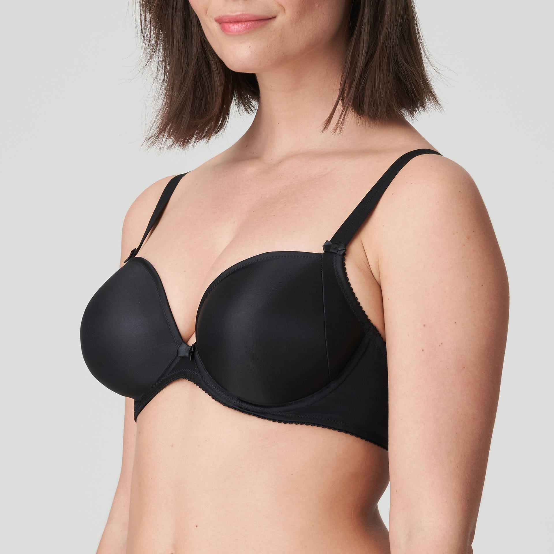 //www.esterella.nl/cdn/shop/products/SatinBeugelBh0161335Zwart__2_600x600.jpeg?v=1641991070