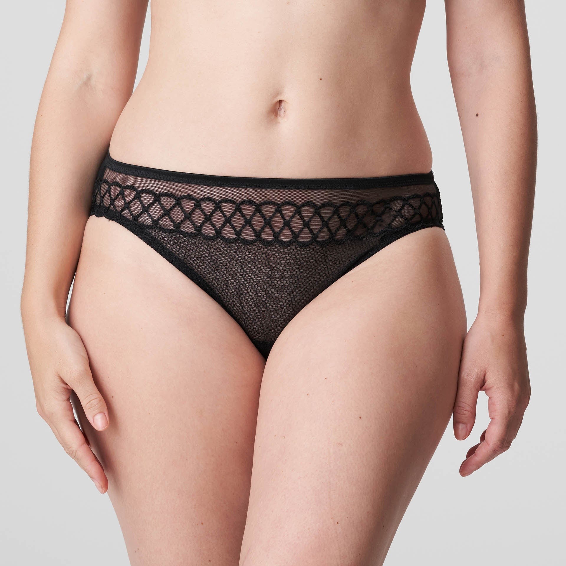 //www.esterella.nl/cdn/shop/products/VyaRioSlip0563330Zwart__1_600x600.jpeg?v=1641901203