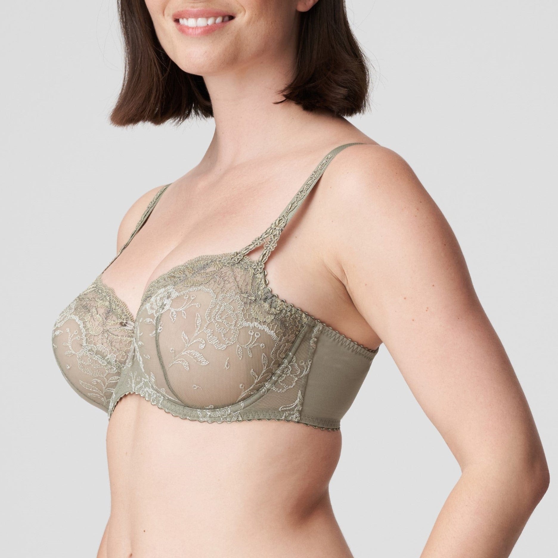 //www.esterella.nl/cdn/shop/products/ps_0162764_BTQ_2_600x600.jpg?v=1642174804