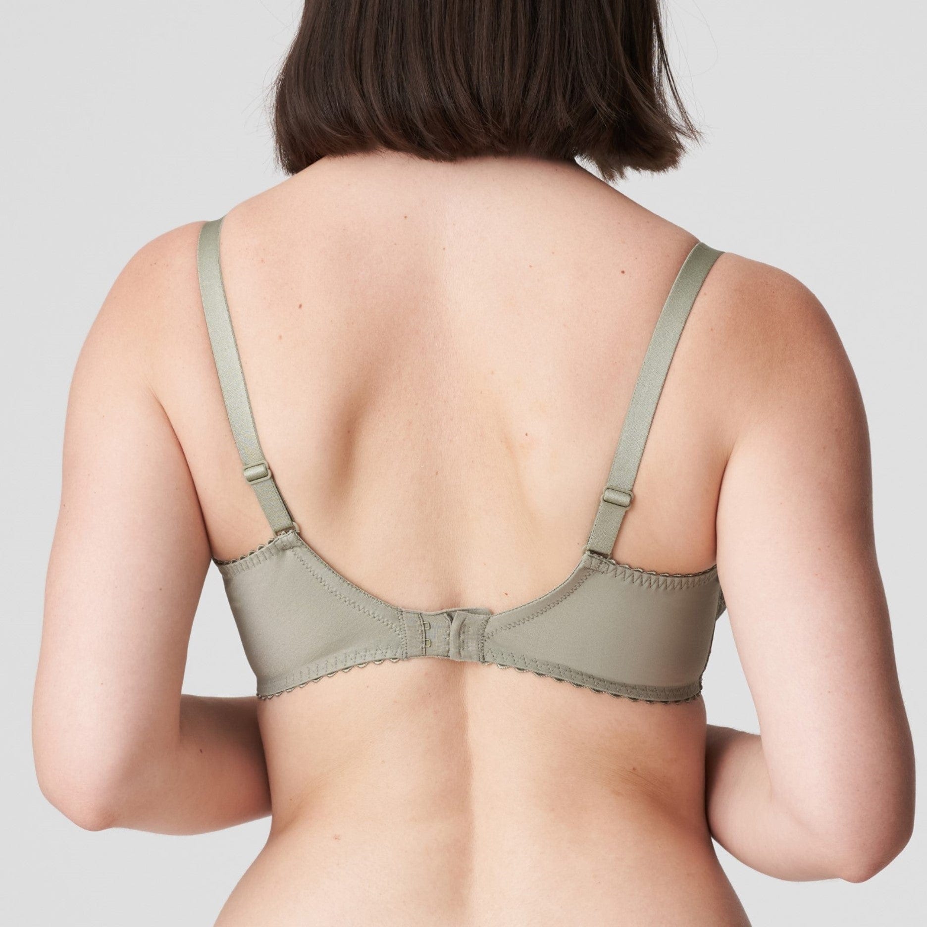 //www.esterella.nl/cdn/shop/products/ps_0162764_BTQ_3_600x600.jpg?v=1642174798