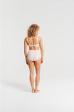 //www.esterella.nl/cdn/shop/files/31_ELISE41970_ROSE_LOUISABRACQ_LOOKBOOKPERMANENTS_OCT22_2199_compact.jpg