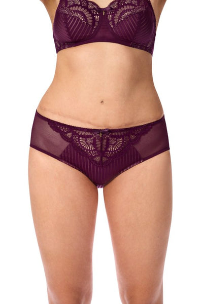 //www.esterella.nl/cdn/shop/files/45057_Karolina_PTY_FW24_A_600x600.jpg?v=1728480828