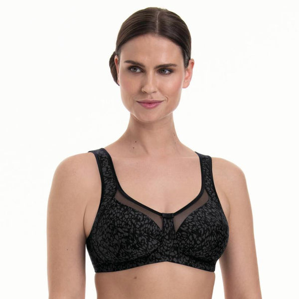//www.esterella.nl/cdn/shop/files/5873_001_01_1_600x600.jpg?v=1702312599