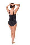 //www.esterella.nl/cdn/shop/files/71777_Makri_OP_black_sand_SS25_0324_back_2_compact.jpg