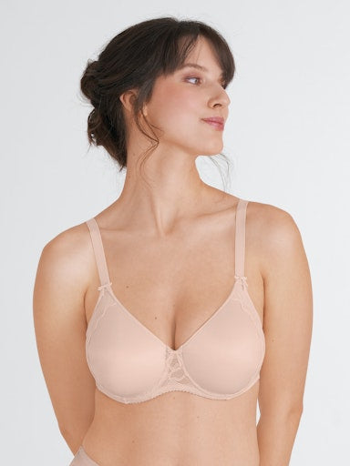 //www.esterella.nl/cdn/shop/files/Felina_HW24_722_0206225_3_600x600.jpg?v=1731587144