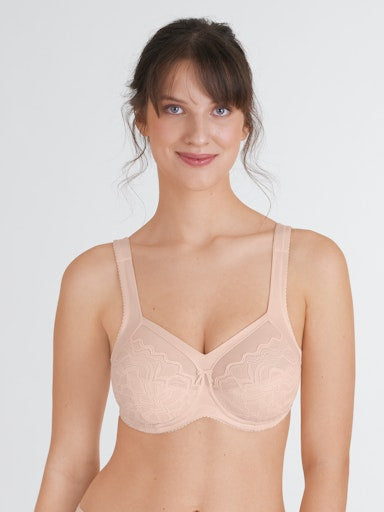 //www.esterella.nl/cdn/shop/files/Felina_HW24_722_0235225_3_600x600.jpg?v=1731587175