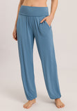 //www.esterella.nl/cdn/shop/files/HANRO_232_072530_078798_3_compact.jpg