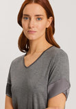 //www.esterella.nl/cdn/shop/files/HANRO_242_071119_074874_6_compact.jpg