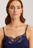 //www.esterella.nl/cdn/shop/files/HANRO_242_072621_070920_6_compact.jpg