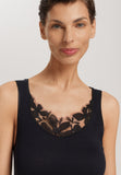 //www.esterella.nl/cdn/shop/files/HANRO_252_070019_070848_6_compact.jpg