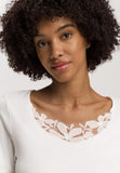 //www.esterella.nl/cdn/shop/files/HANRO_252_070102_074785_6_compact.jpg