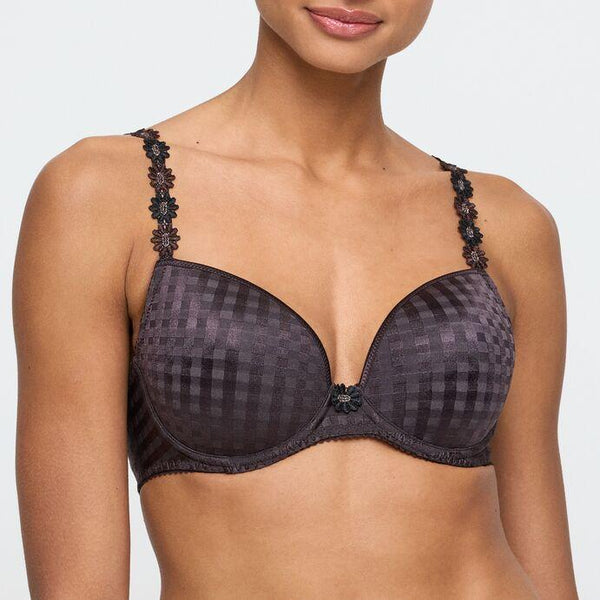 //www.esterella.nl/cdn/shop/files/Low-ps_0100418_SWC_600x600.jpg?v=1750449447