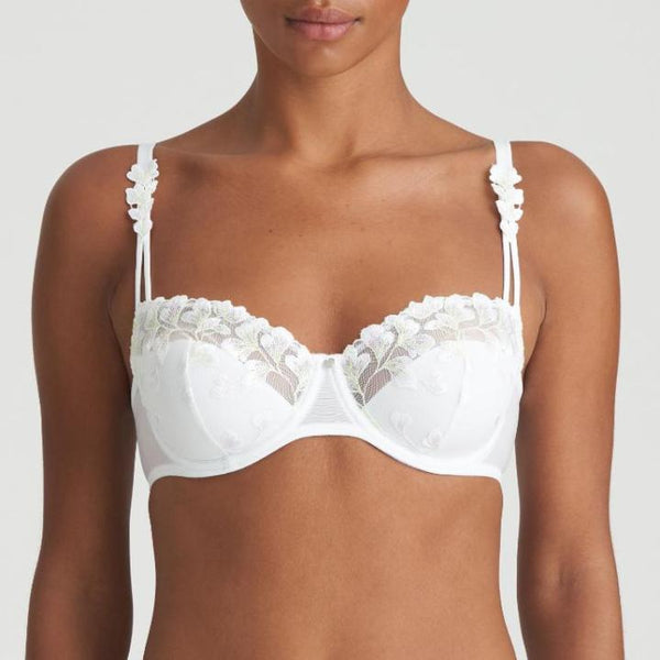 //www.esterella.nl/cdn/shop/files/Low-ps_0102525_WIT_600x600.jpg?v=1705051447