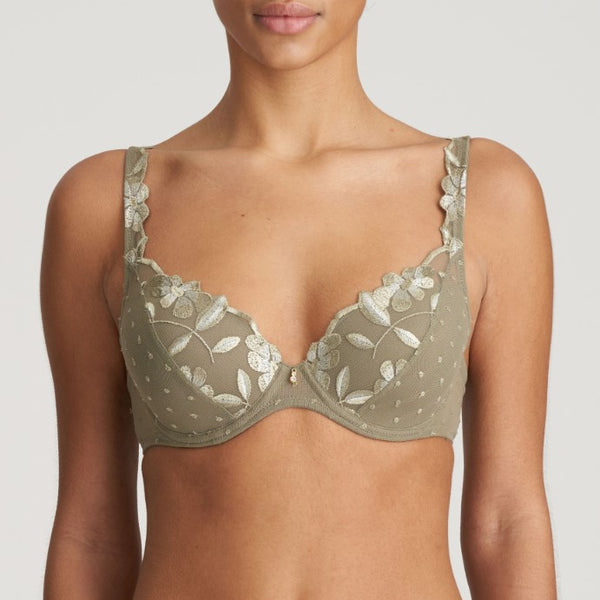 //www.esterella.nl/cdn/shop/files/Low-ps_0102597_GOO_600x600.jpg?v=1684763777