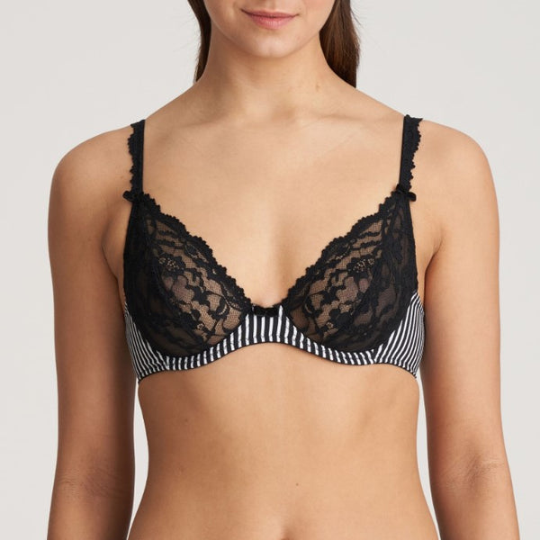 //www.esterella.nl/cdn/shop/files/Low-ps_0102722_TUB_600x600.jpg?v=1684844784