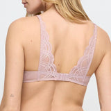 //www.esterella.nl/cdn/shop/files/Low-ps_0102814_BDS_3_compact.jpg