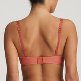 //www.esterella.nl/cdn/shop/files/Low-ps_0120826_STC_4_compact.jpg
