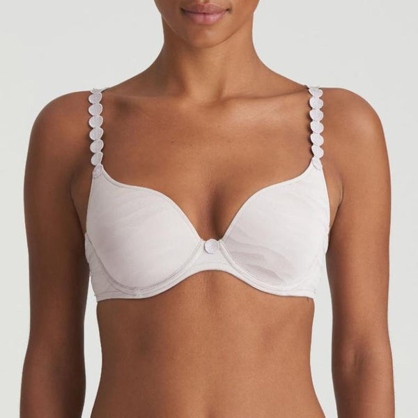 //www.esterella.nl/cdn/shop/files/Low-ps_0120826_SWH_600x600.jpg?v=1702293386
