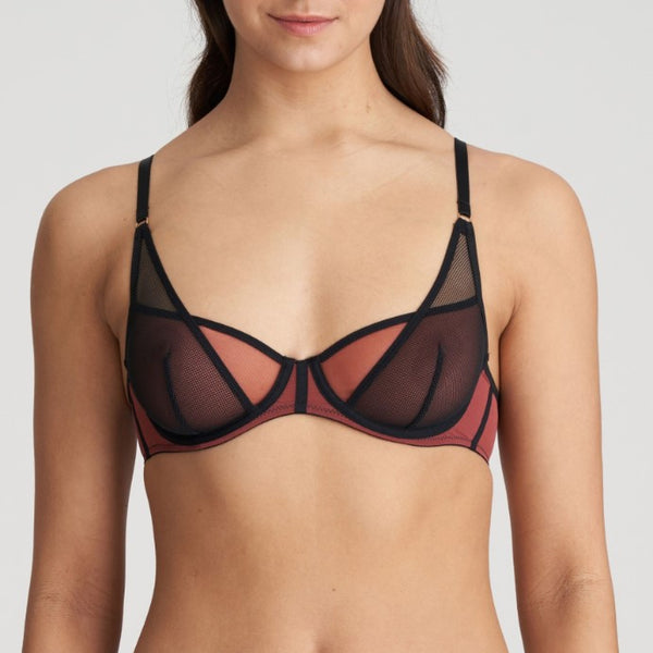//www.esterella.nl/cdn/shop/files/Low-ps_0122321_ITB_600x600.jpg?v=1684940457
