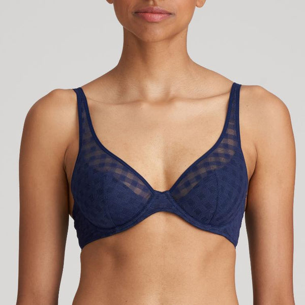 //www.esterella.nl/cdn/shop/files/Low-ps_0122395_SAF_600x600.jpg?v=1714230075