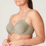 //www.esterella.nl/cdn/shop/files/Low-ps_0141930_BTQ_2_compact.jpg