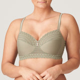 //www.esterella.nl/cdn/shop/files/Low-ps_0141935_BTQ_compact.jpg