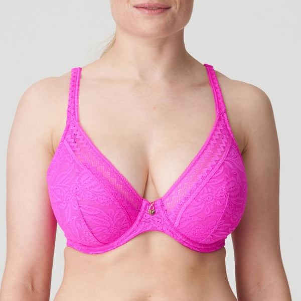 //www.esterella.nl/cdn/shop/files/Low-ps_0142094_CAF_600x600.jpg?v=1684764142