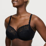 //www.esterella.nl/cdn/shop/files/Low-ps_0142470_ZWA_2_a08b3830-09ab-44c8-a970-a3e7084ed88d_compact.jpg