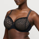 //www.esterella.nl/cdn/shop/files/Low-ps_0142490_ZWA_2_compact.jpg