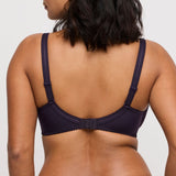 //www.esterella.nl/cdn/shop/files/Low-ps_0161810_AMG_3_compact.jpg