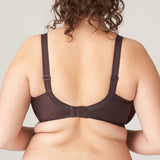 //www.esterella.nl/cdn/shop/files/Low-ps_0161815_RIS_3_compact.jpg