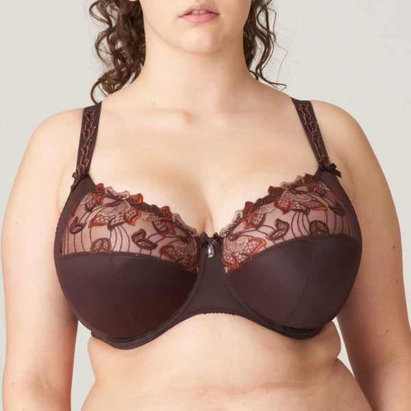 //www.esterella.nl/cdn/shop/files/Low-ps_0161815_RIS_600x600.jpg?v=1684583509